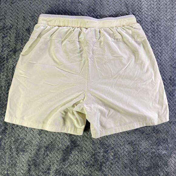 Men’s Fabletics Athletic Shorts Medium Off-White Lined 5’’Inseam Fundamental - Picture 6 of 9